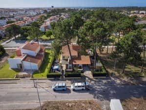 Golden Waves Surf and Yoga Lodge Portugal 2