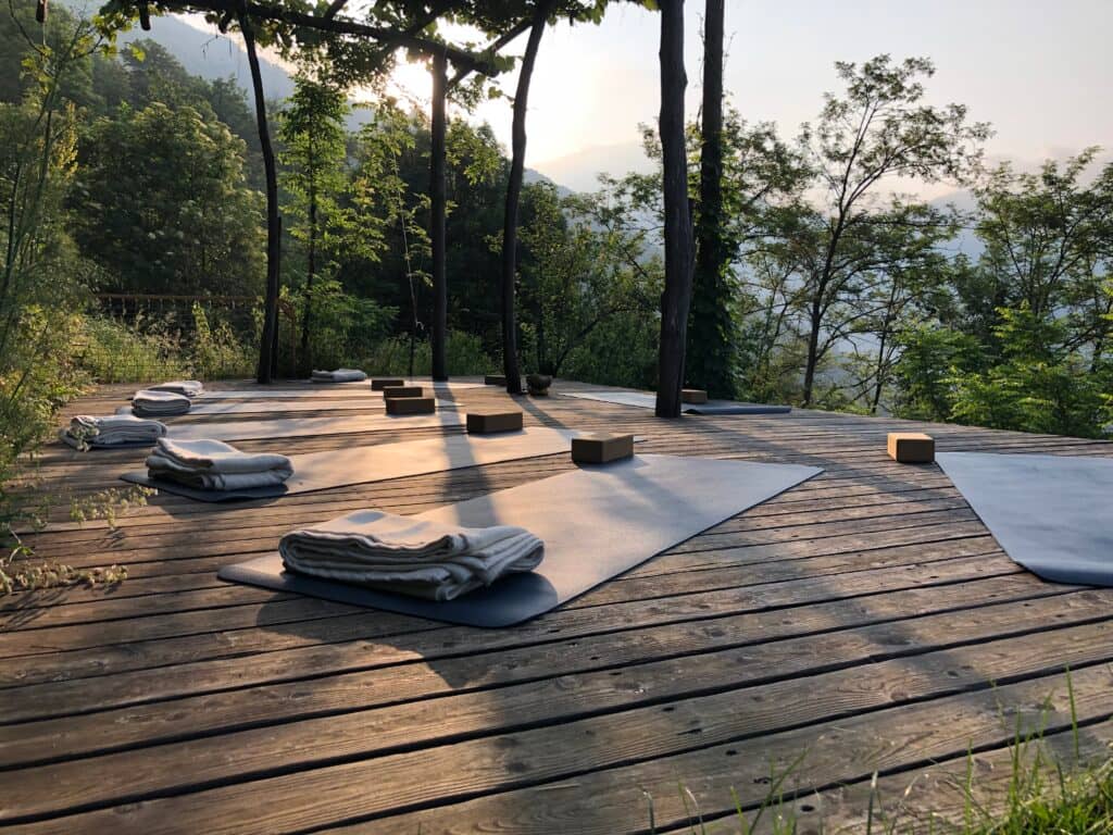 Chris Leuenberger Yoga, Dance & Breath