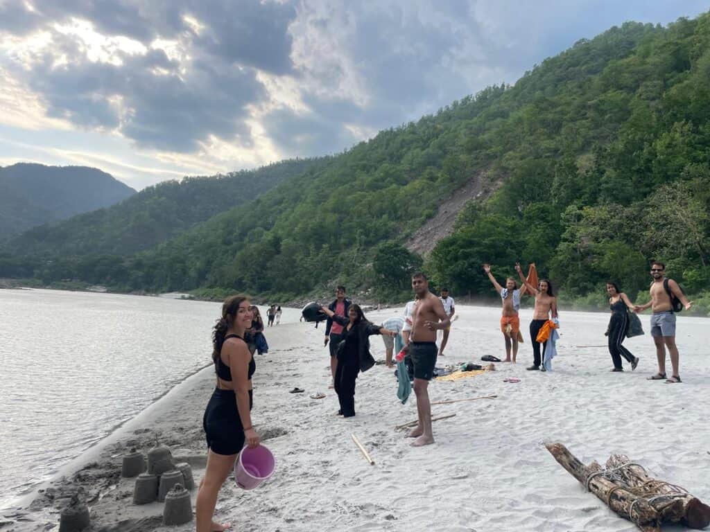 Bunk Stay Yoga Vacation 4