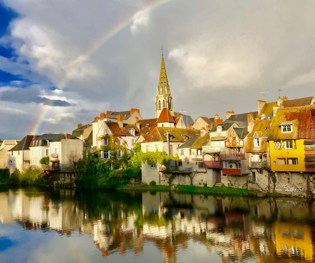 Remarkable Woman Retreat - French Countryside