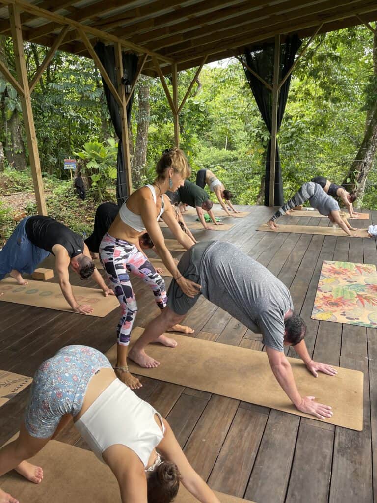 Dini Martinez Yoga & Tantra 3