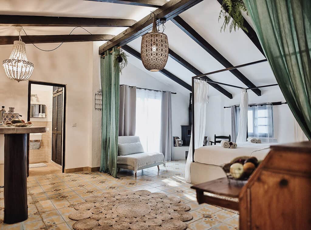 Holistic Hotel & Retreat Center Rancho Los Lobos 5